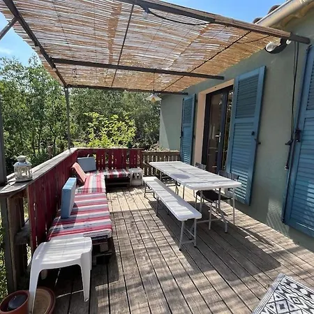 Villa Cosy Sun-drenched Home, 5 Min Walk To *